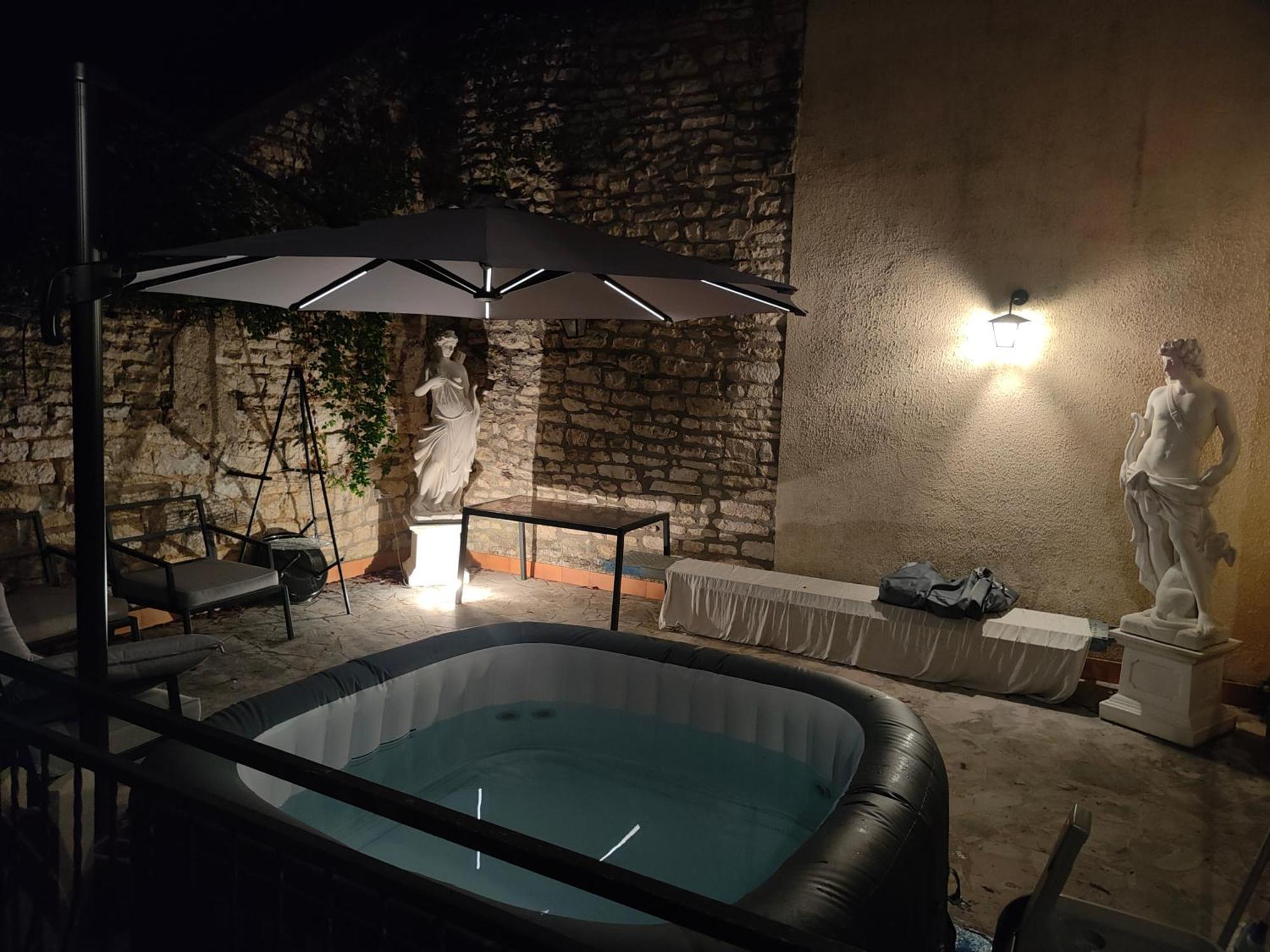 La Taniere Des Tanneries Bed and Breakfast Tonnerre Εξωτερικό φωτογραφία