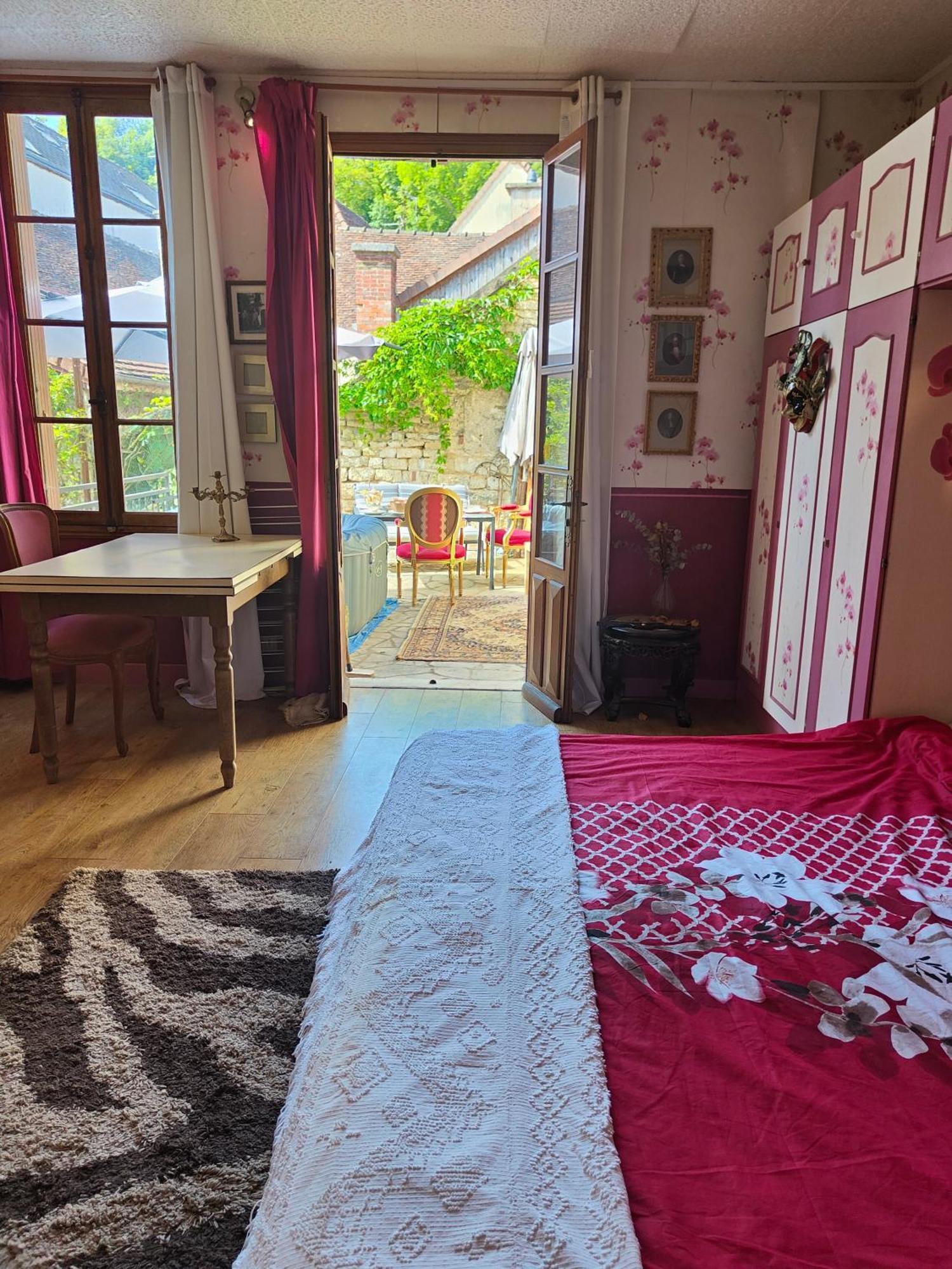 La Taniere Des Tanneries Bed and Breakfast Tonnerre Εξωτερικό φωτογραφία
